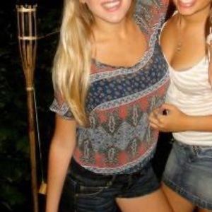 Kirra Urban Outfitters paisley top🔱